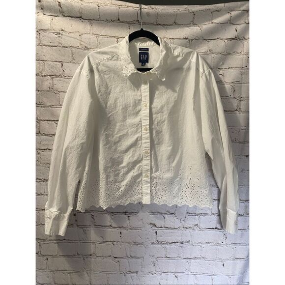 Gap cotton crop button down woman’s shirt - Picture 2 of 10